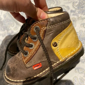 Kickers kids shoes